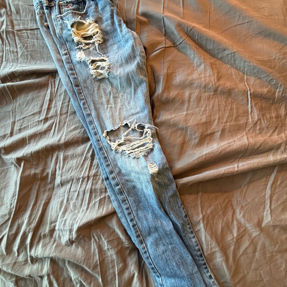 Hollister Medium Blue Ripped Skinny Jeans - Picture 2 of 16
